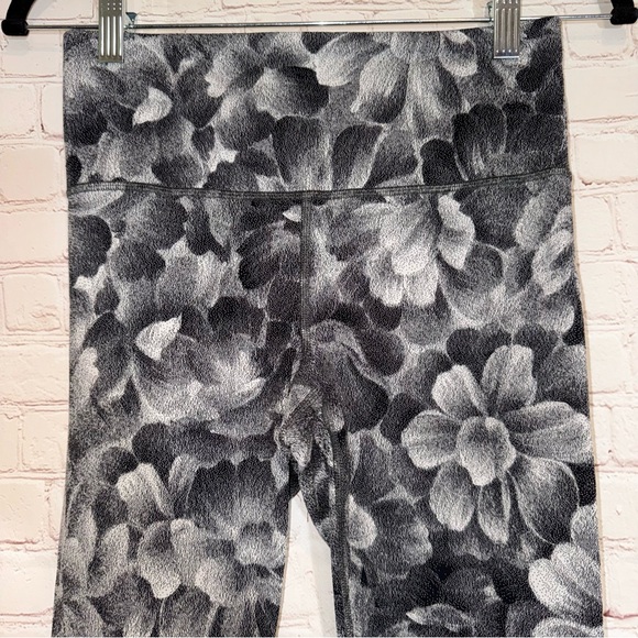 ATHLETA Elation Textured Tight, Size Small - Picture 4 of 9